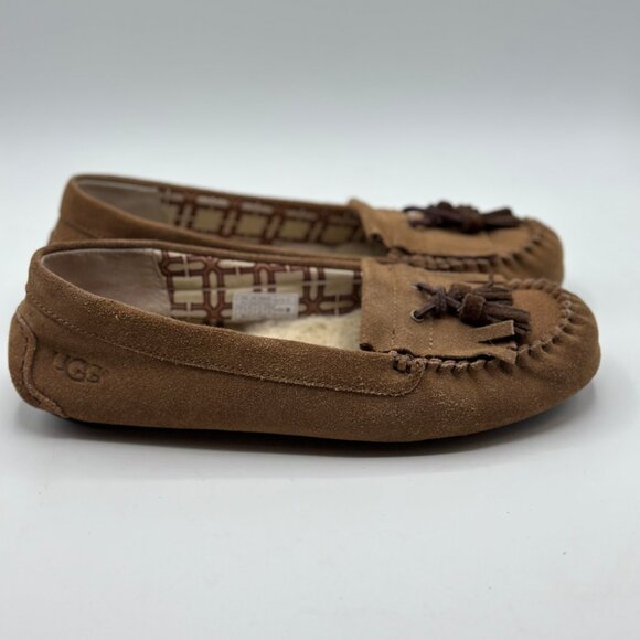 UGG Women's Lizzy Brown Slipper Driving Moccasin Tassel Suede Sheepskin Size 8 - Picture 2 of 8